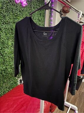 SO Black Women's Lightweight Crewneck Top